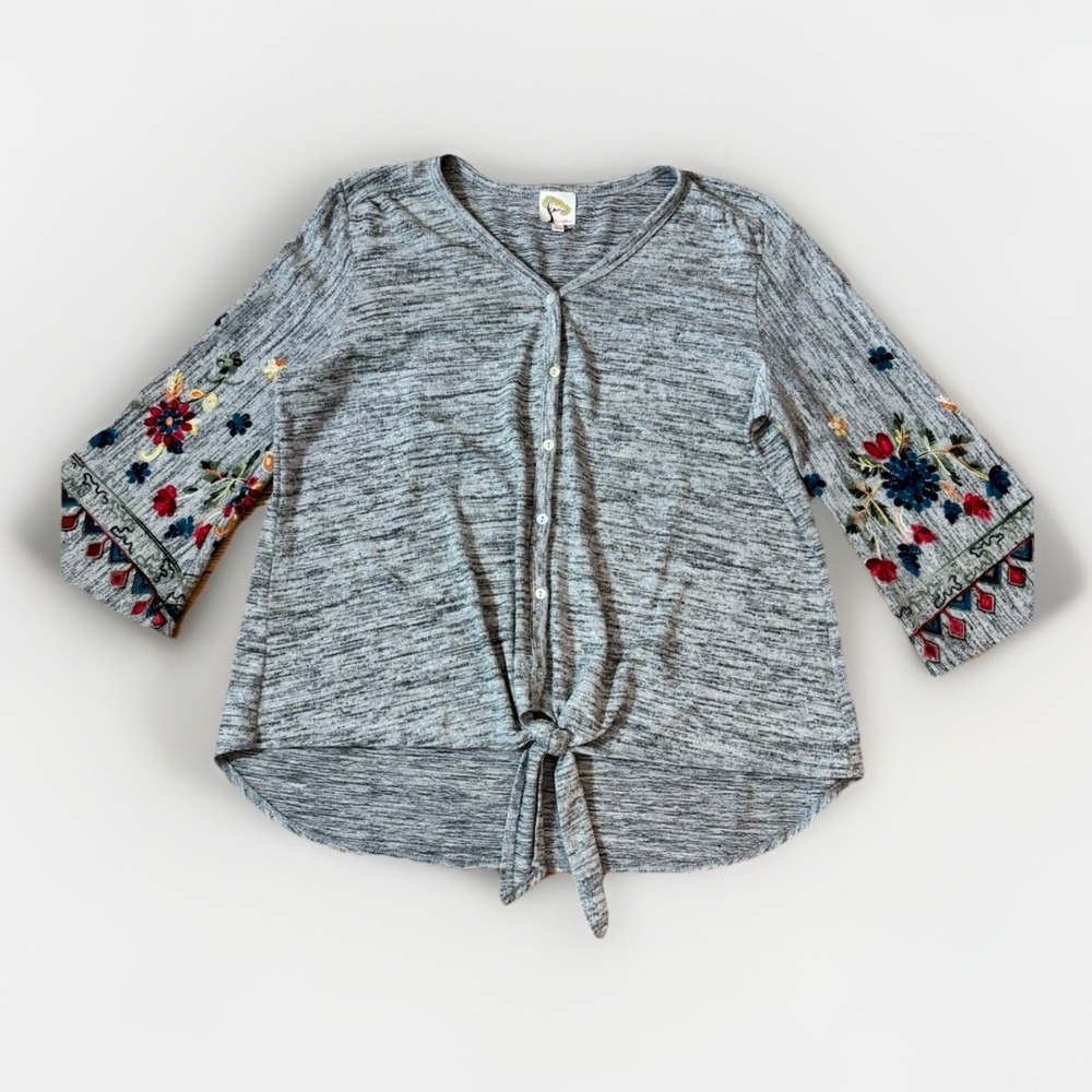 Fig and Flower Womens Gray Shirt Embroidery‎ Tie Front 3/4 Bell Sleeve Womens 3X